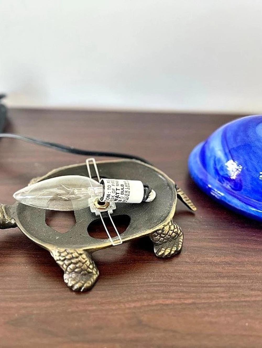 Turtle Table Lamp Decor - Picture 4 of 10